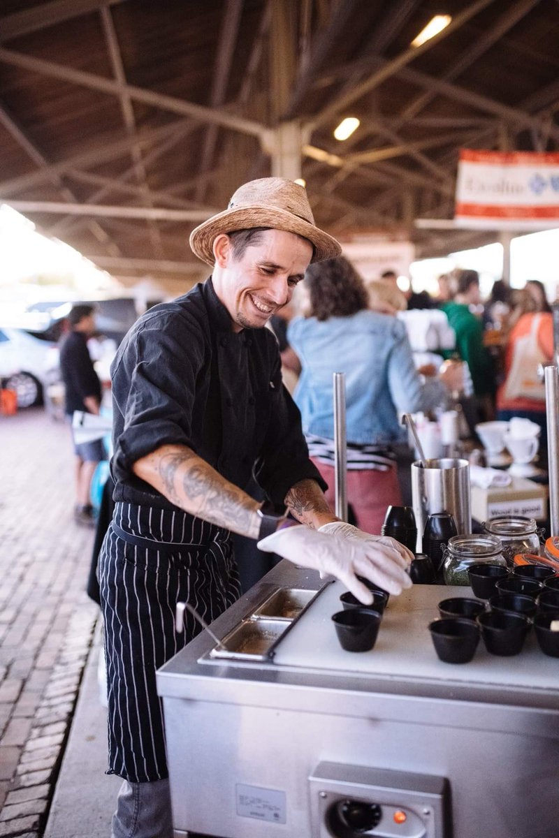 rocthevesper's tweet photo. Chef Neil cheffing it up earlier this month at the @FestivalofFood 👨🏻‍🍳
#rocthevesper
#vespering #thevesper #explorerochester #roc #roceats #rocfoodies #rochester #roctails #cocktails #craftcocktails #rochestercocktails #festivaloffood @FoodlinkNY @Wegmans 
📸: Neil’s Mom https://t.co/l9hxVtayYy