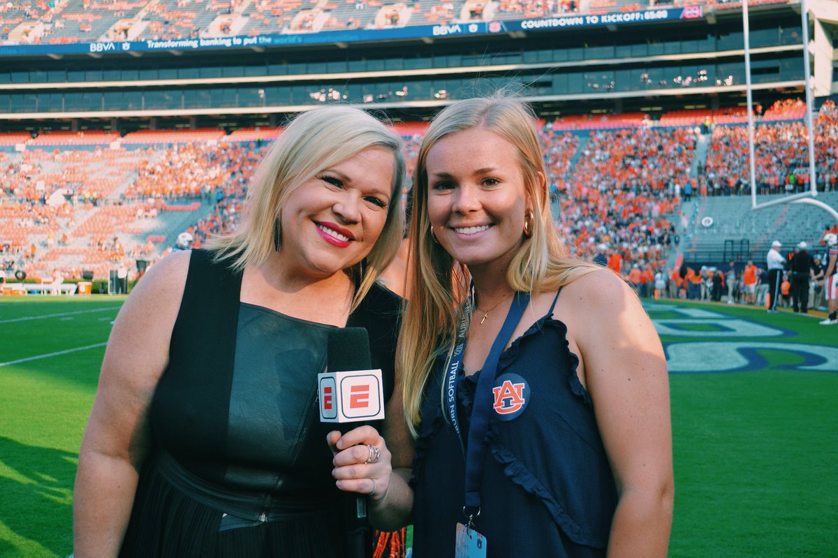 Sydney Cox tweet media