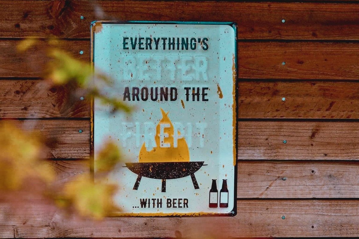 TwilightVisuals's tweet image. That Autumnal feeling has certainly set in and we are slightly in love with it! Being around the fire pit with friends and family has to be our favourite thing to do in Autumn, along with exploring of coruse!🍁 🔥 #Autumn #AutumnVibes #Autumnal