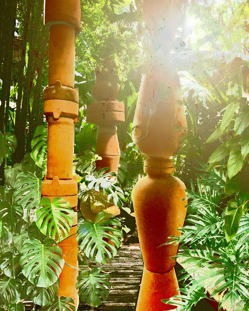 abierto_cdmx's tweet photo. Inspired by the columns in the gardens of Edward James, by the work of C. Brancusi and the stacks of clay flower pots, towers formed by pots were embalmed by #DealerDePlantas in a reflecting pool, waiting for the garden to devour them.
#Architecture #AMDPavilion https://t.co/ZMZa0jis7o