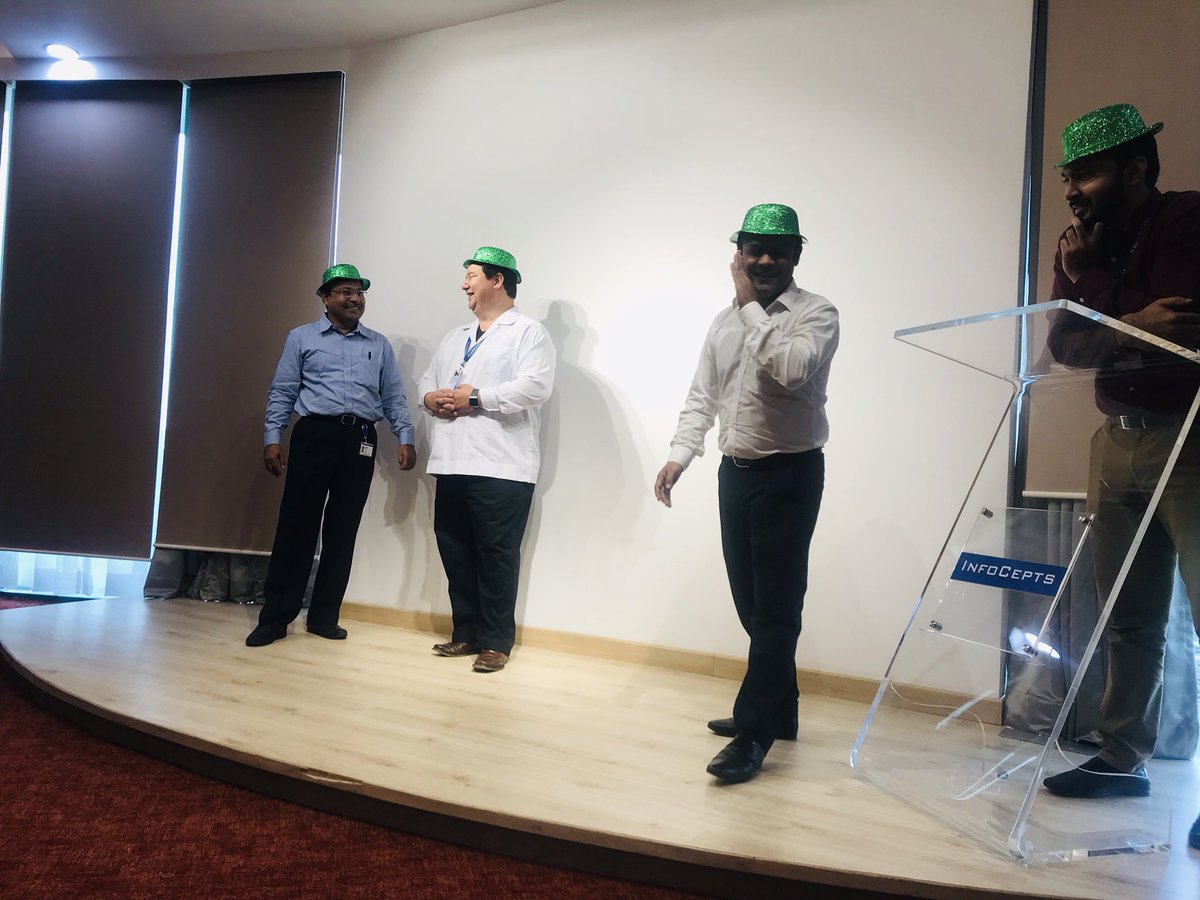 Puneetha2405's tweet photo. A great Monday at work #collaboration #teambuilding https://t.co/c3kfUNorq3