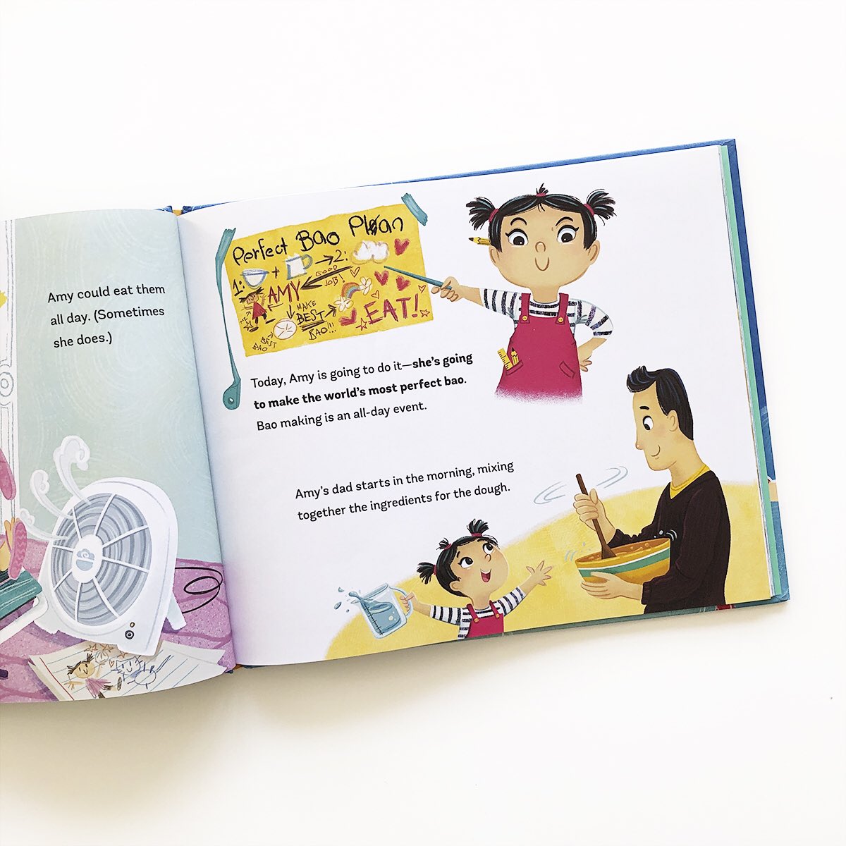 This delicious and heartwarming story just might have you running out the door for a dish of mouthwatering, tasty bao!  Don’t say we didn’t warn you. 😉🥟  Out on Tuesday 10/1!

instagram.com/p/B3C9_0vHwgx/…

<a href="/KatZhang/">Kat Zhang</a> @charlenedraws <a href="/SimonKIDS/">Simon Kids</a> #readinfullcolor