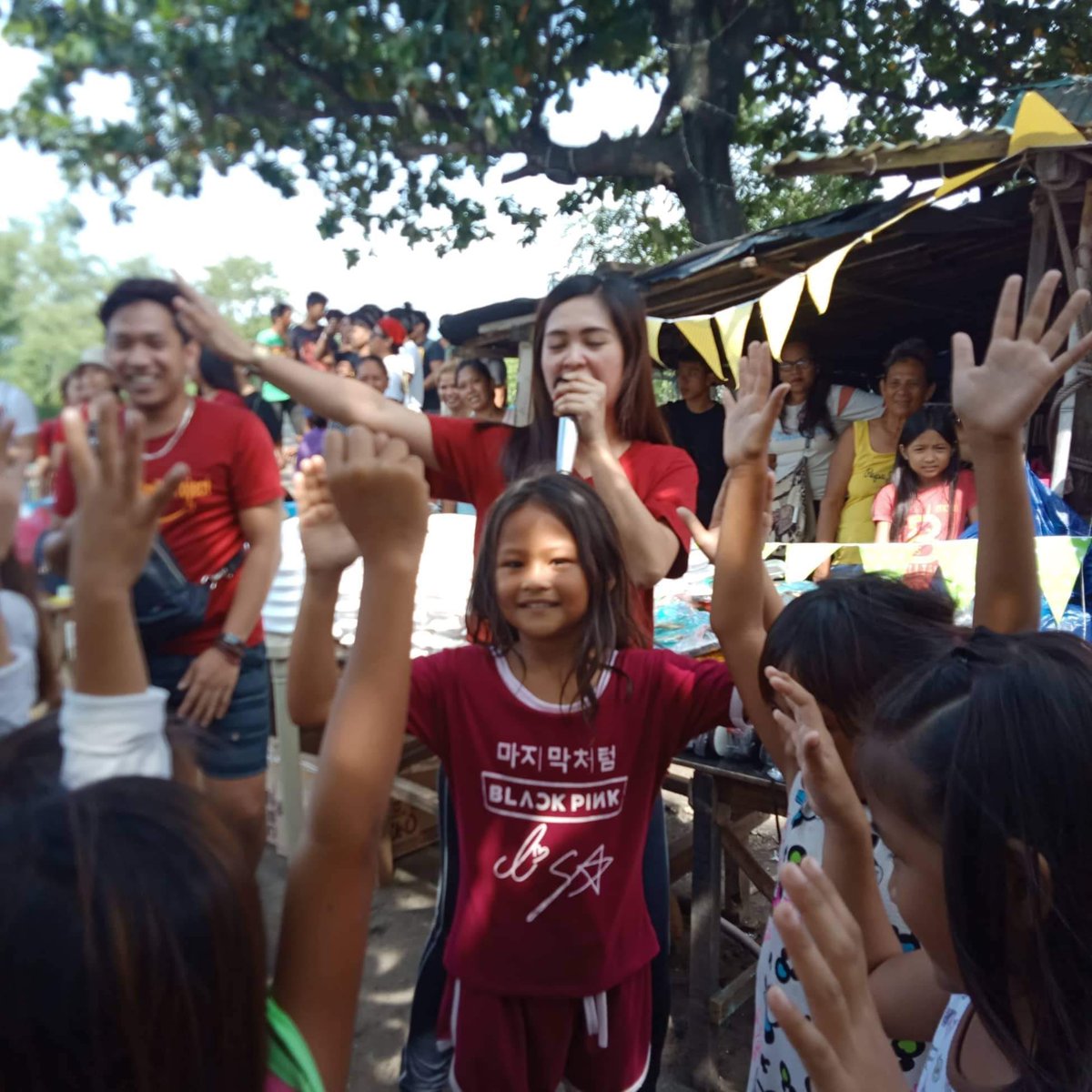 McLovesjOh's tweet photo. Our 24th GIVE A SMILE PROJECT with the @TAUGAMMAPHI_68 and @MetroByTMobile ♥️😍😘🥰
#BataanmUNA☝🏻
#IAmMetro
#TreskilionCares
#sharingiscaring
@yusepull27 @Greg_MPCS @HPDEC1969 @Josie_MPCS @Jamie_Metro @Daniel_S181 @ONE_Clarktastic @iamyourritzy @Mikestraveling https://t.co/OQdviGzn03