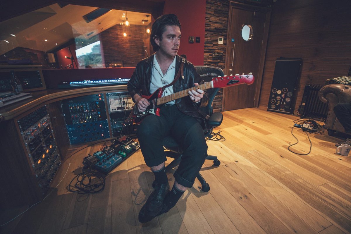 CheapTeeth's tweet image. Our next single ‘A Wider Chicane’ is released this Friday, 4th October. Available to stream and download everywhere that’s anywhere. Follow us on Spotify to hear it first open.spotify.com/artist/5xSUCTk…