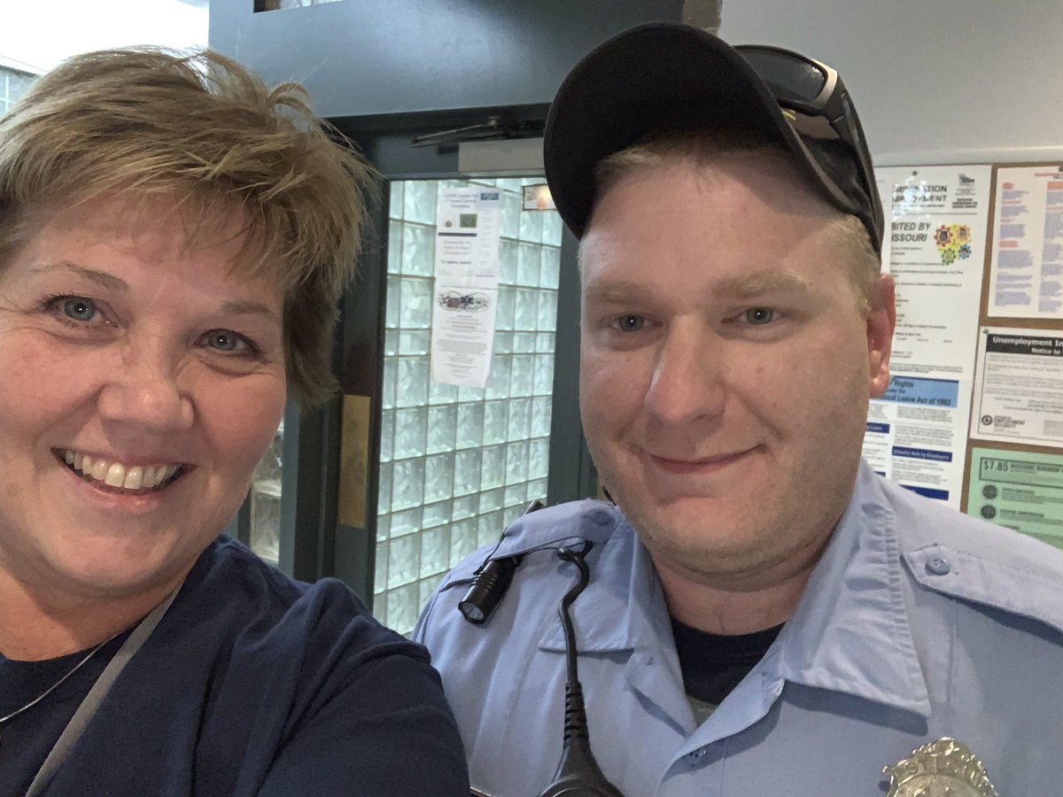 FirstNet has another new first responder on the network today!   St Louis Metro Police Officer Hammers!  <a href="/Brandon_Loc/">Brandon Lockwood (He/Him)</a> @matthew_kobel <a href="/FirstNet/">FirstNet, Built with AT&T</a> <a href="/LifeAtATT/">Life at AT&T</a>