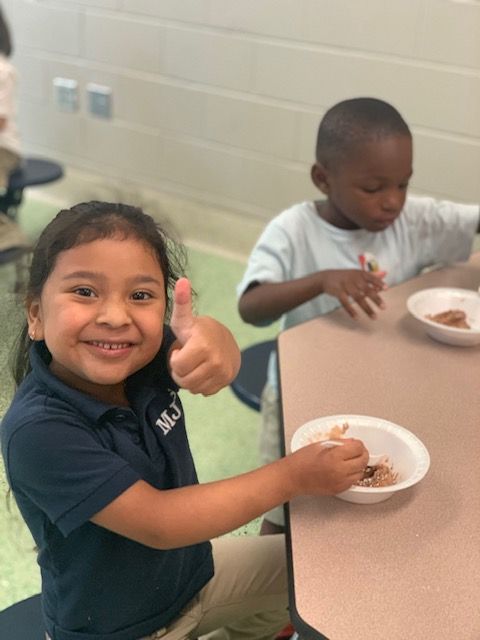 morrisjeff's tweet photo. PreK students enjoyed an ice cream social where they sat with students from other classes to build new friendships. The students learned how to introduce themselves and make conversation. #morrisjeff https://t.co/QtVeFujPRI