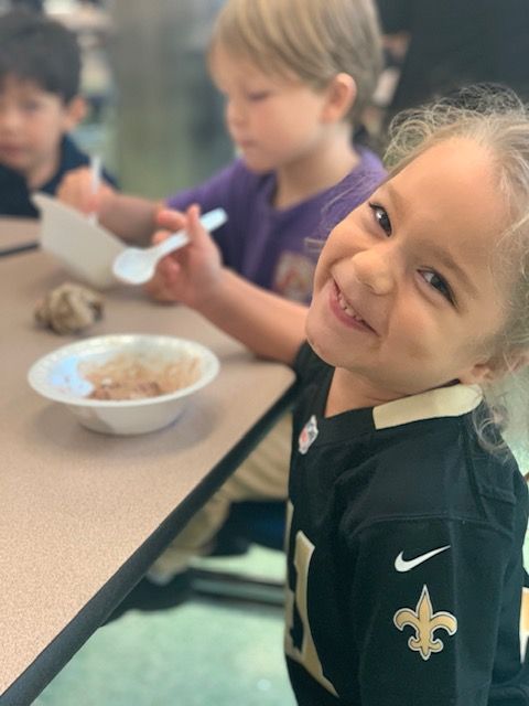morrisjeff's tweet photo. PreK students enjoyed an ice cream social where they sat with students from other classes to build new friendships. The students learned how to introduce themselves and make conversation. #morrisjeff https://t.co/QtVeFujPRI