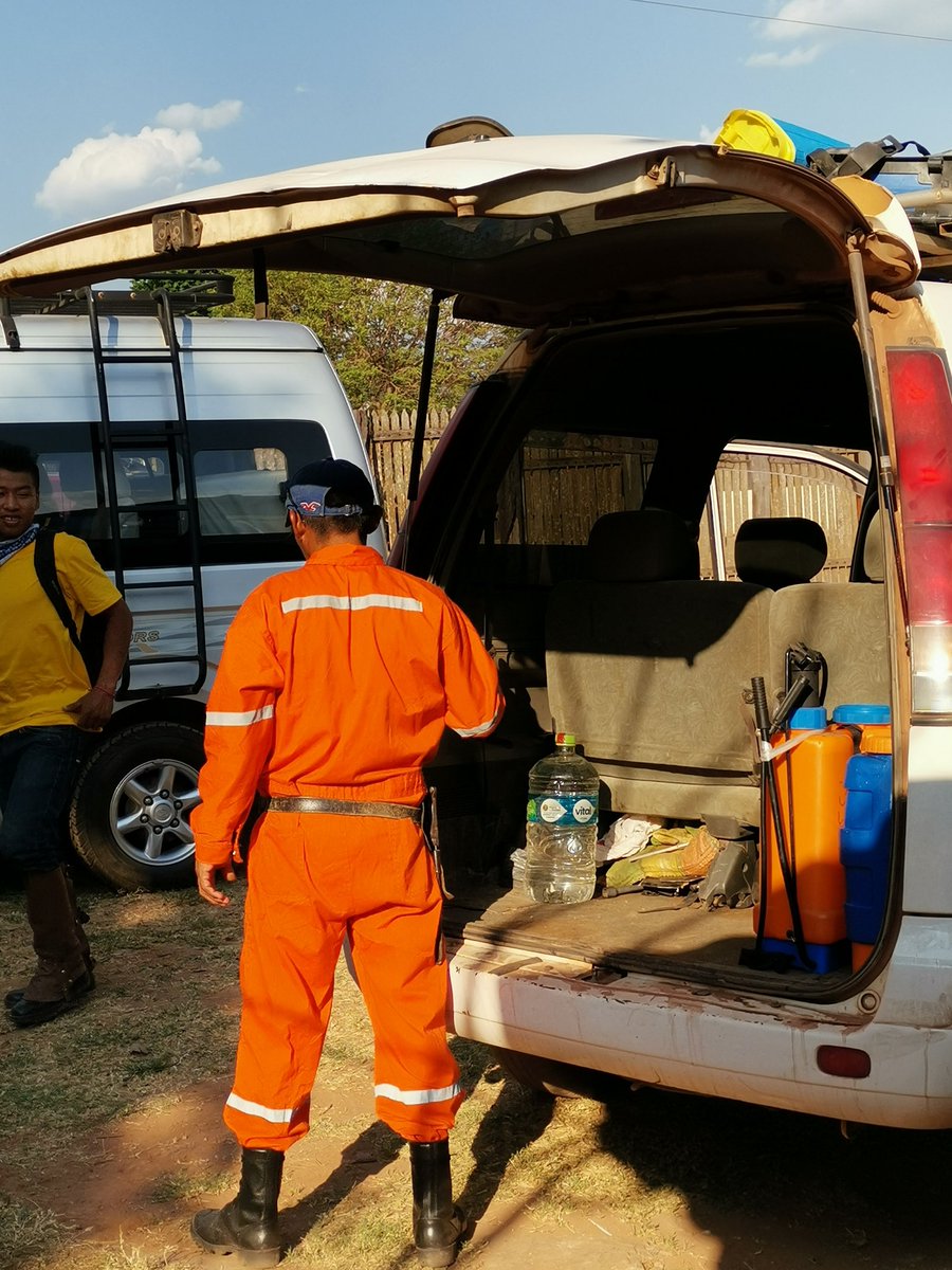 GabrielaIchaso's tweet photo. ¡Y aquí van de nuevo los voluntarios santiagueños a apagar el nuevo incendio, ahora en San Juan, Sucuará, municipio de Roboré!
#SOSChiquitanía
#SOSGuarayos
#DesastreNacional
#DesastreAmbiental https://t.co/57NC9QEbje