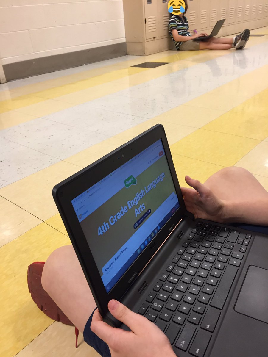Mrs_McKee16's tweet photo. Using a HyperDoc to create differentiate and rigorous learning during story elements stations!! 💻@Ms_RClark #MurraySchools #technologyrock https://t.co/PnkIms3c1n