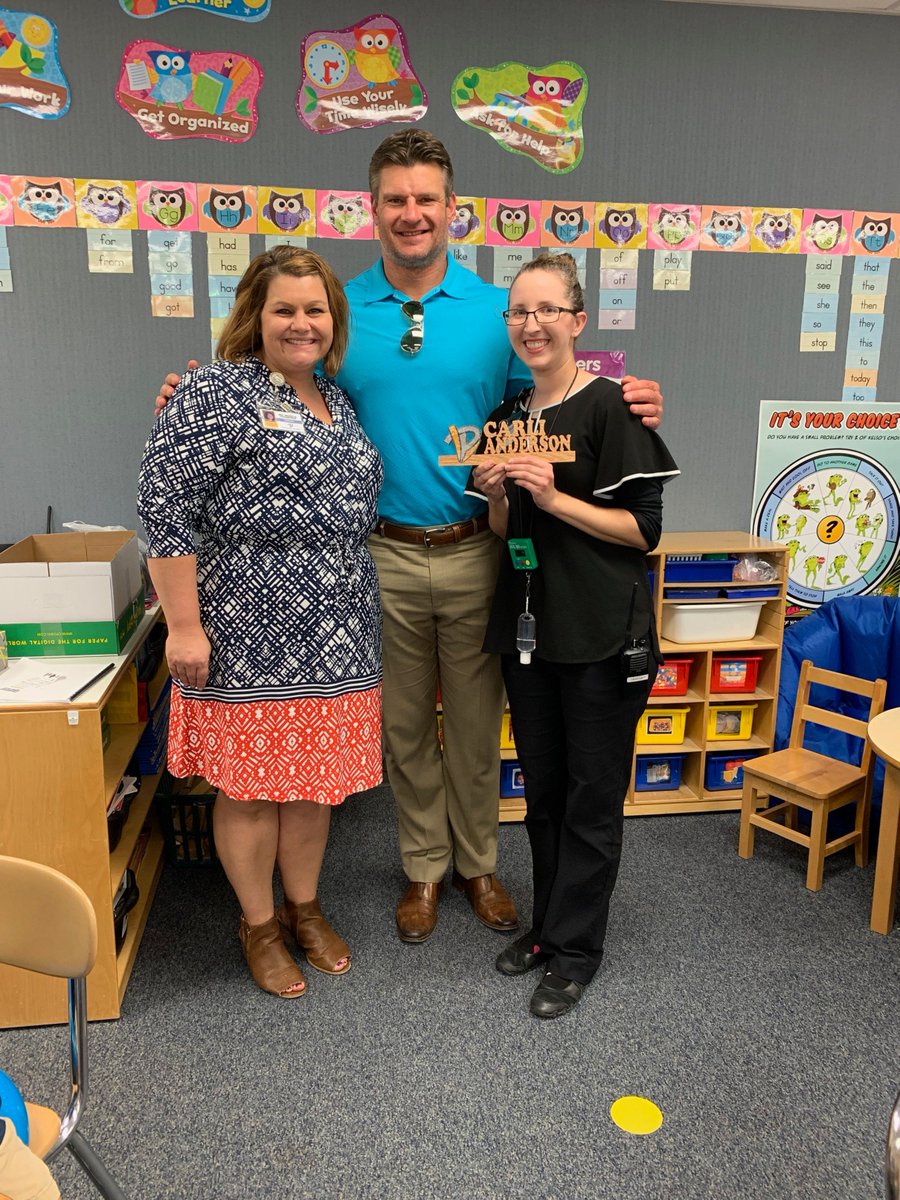 PLCSBEST's tweet image. Congratulations Carli Anderson, @HickoryHillElem on receiving the
Inspiring Teacher Award from @PLCSBEST Business Partner The Good Life.
