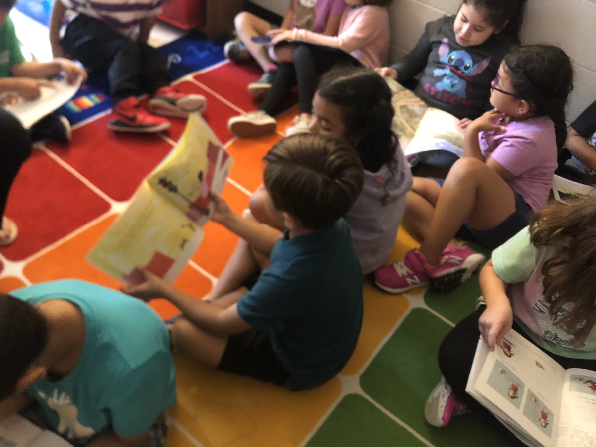 GraceKChoi's tweet photo. Our first graders love reading the pictures in books, so we wondered what writers do that make their pictures so easy to read. A little inquiry into this gave us some great ideas for our own stories in Writing Workshop! @Herndon_ES @Tingler05 #FCPSLitCollab https://t.co/WM2hUMnQGY