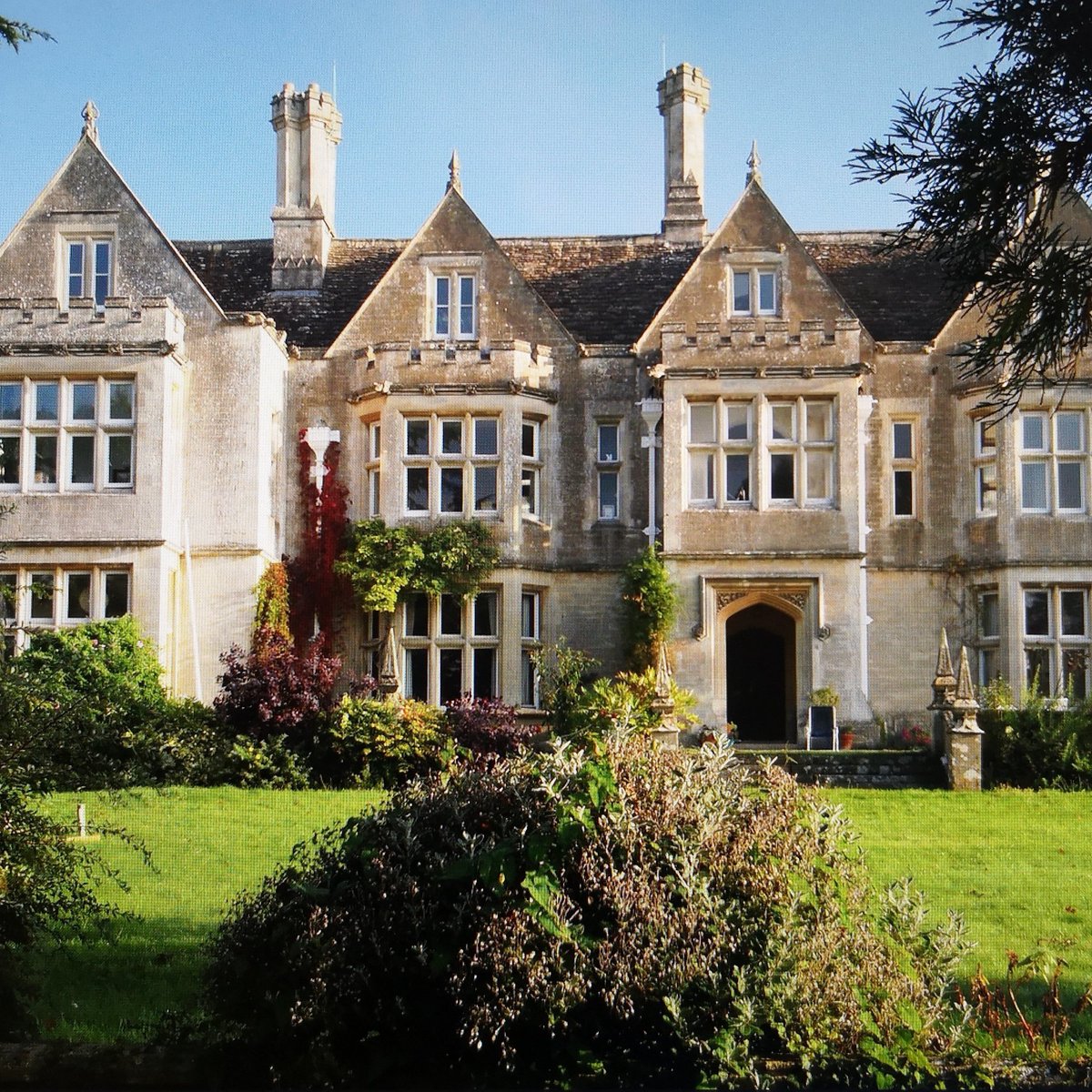 Looking forward to moving to this independant thinking and creative hub Manor House... 👍❤️😊