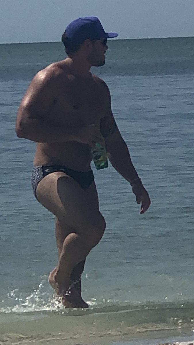 jt73411's tweet photo. Hot AF!  #floridaguys #muscle https://t.co/ZoIjAt60GJ