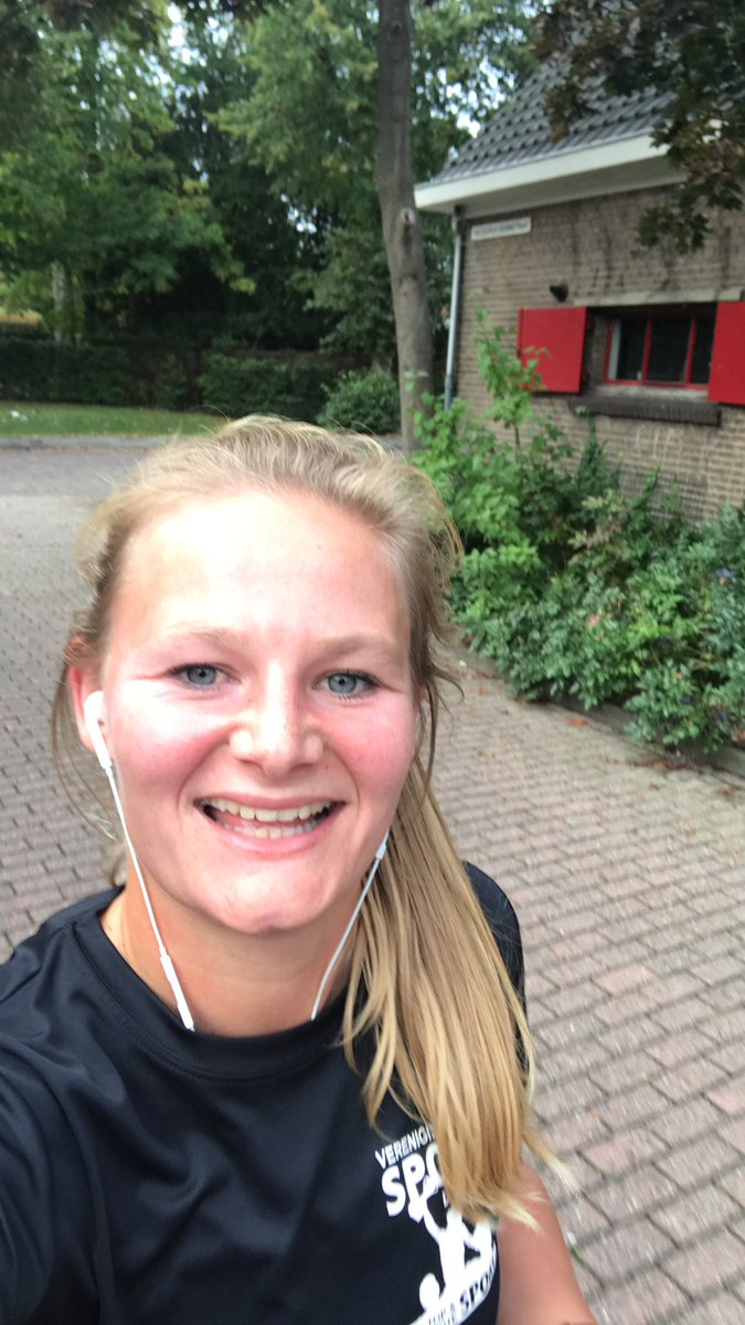 Judith__88's tweet photo. De @NLsportweek 2019 kende gister de slotdag, maar mijn (sport)week ben ik weer sportief begonnen🏃🏼‍♀️ en dat als inwoner van de sportiefste gemeente van NL @gem_gorinchem #energie #movingmonday #sportdoetietsmetje #running #NSW2019 https://t.co/AElsstEZ6v