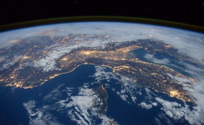 UQ Science (@uqscience) on Twitter photo Scientists have undertaken an experiment in space proposed by #UQ that could help bring quantum technologies, such as a global quantum internet, closer to being part of everyday life bit.ly/2nWyucz <a href="/UQ_SMP/">SMP@UQ</a> <a href="/UQ_News/">UQ News</a> Scientists have undertaken an experiment in space proposed by #UQ that could help bring quantum technologies, such as a global quantum internet, closer to being part of everyday life bit.ly/2nWyucz <a href="/UQ_SMP/">SMP@UQ</a> <a href="/UQ_News/">UQ News</a>
