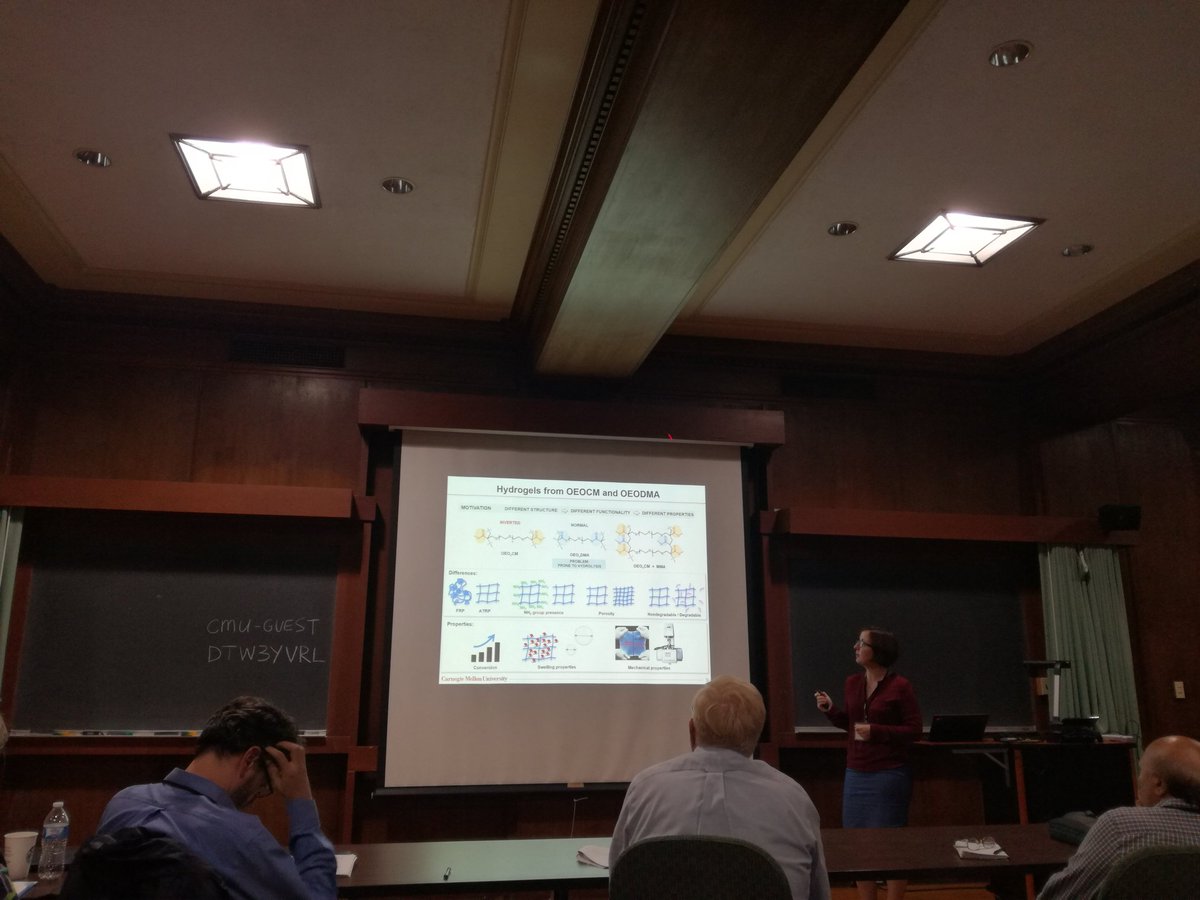 FrancescaLoran2's tweet photo. Sylwia @SDworakowska is now showing her innovative approaches for the synthesis of #functional #hydrogels ♻💧#resins #depolymerization #CRPfall19 https://t.co/72XUxG8cNq