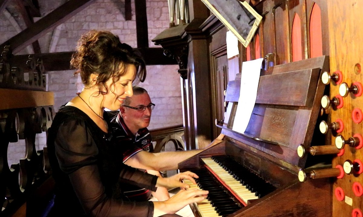 OrchiaD's tweet photo. Photo souvenir du #concert d'hier 29/9 sur l'orgue Puget de #Vic #Fezensac. Un excellent souvenir, un public unanimement enchanté et fervent, un #orgue agréable...
Ici, la Valse au Pays des Flonflons.
Retrouvez mes univers #baroques et #chevaleresques sur le CD "20 ANS D'ORGUE"! https://t.co/IxPmJKbOD8