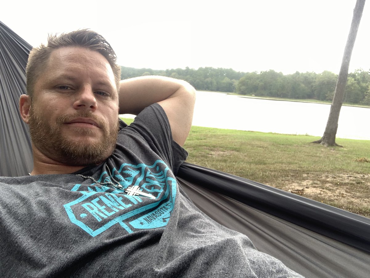 brooksy_55's tweet photo. It ain’t easy being me...... #truth #exposed #reallife #campallen #renew #cccc #hammock #GodIsGood #beardisback #texas #Houston https://t.co/A0yupC3l4o
