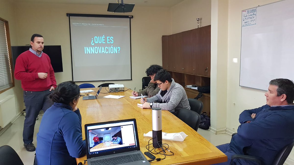 CorfoAysen's tweet photo. 💡Estudiantes de #UAysén reciben mentoria de  @HummCoCreation #RodrigoMerino y ejecutivos #CorfoAysén, entidades expertasen #emprendimiento e #innovación, de cara a su participación en el Rally de Innovación en #Ushuaia #Argentina 🚀 https://t.co/zBfC2cpdAG