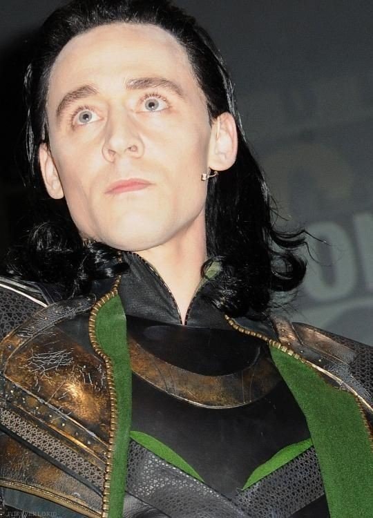 Wickedly_Loki_'s tweet photo. #HiddlesComicCon #TomHiddleston #Loki #LokiDay #LokisArmy #Lokid #GodOfMischief #Avengers #MarvelStudios #MCU #MarvelLegends #Marvel #MarvelMonday #Thor @HiddlestonSpam https://t.co/pSTDAIgfln