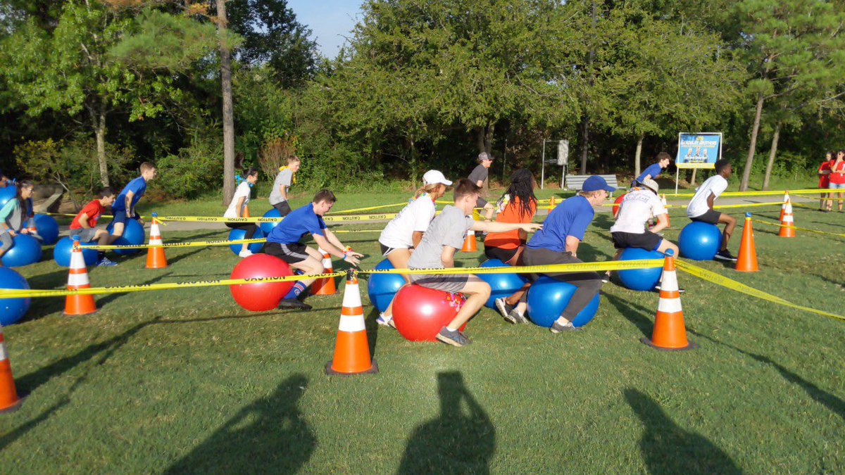 InteractGohs's tweet photo. GOHS Interact this Sunday at #YMCADragonBoat #RowingforaCAUSE #GOHSinteract #Conroeisd #TheWoodlands https://t.co/hg2U3rnQN5