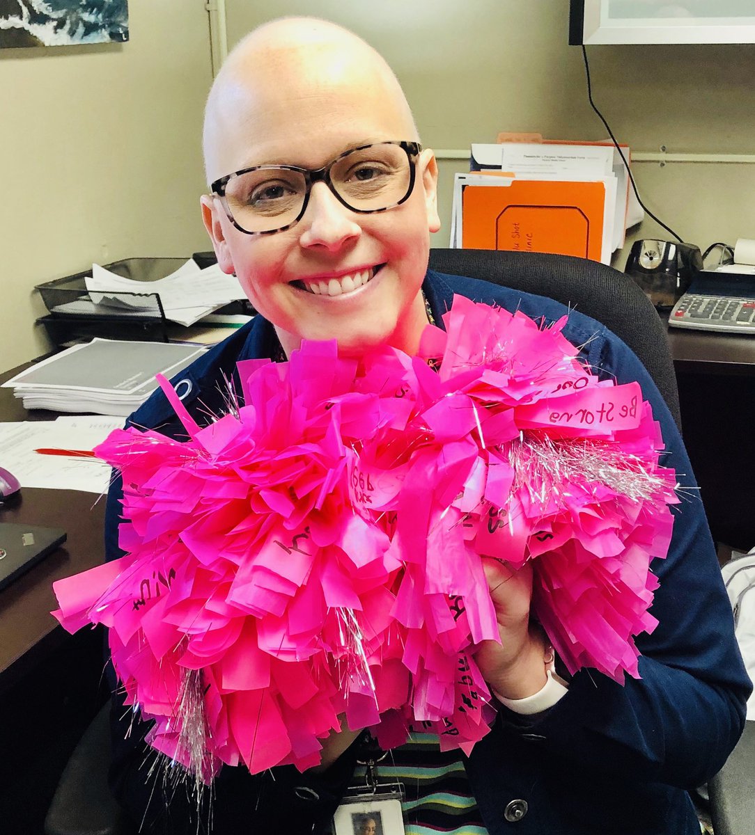 KariMueller13's tweet photo. Iโm so lucky to have this squad in my corner helping me fight cancer! What a surprise this morning to have them cheer for me along with making me my very own pink pom poms! #SoMuchSupport #LuckyTeacher #DayMade https://t.co/hNInOcekVW