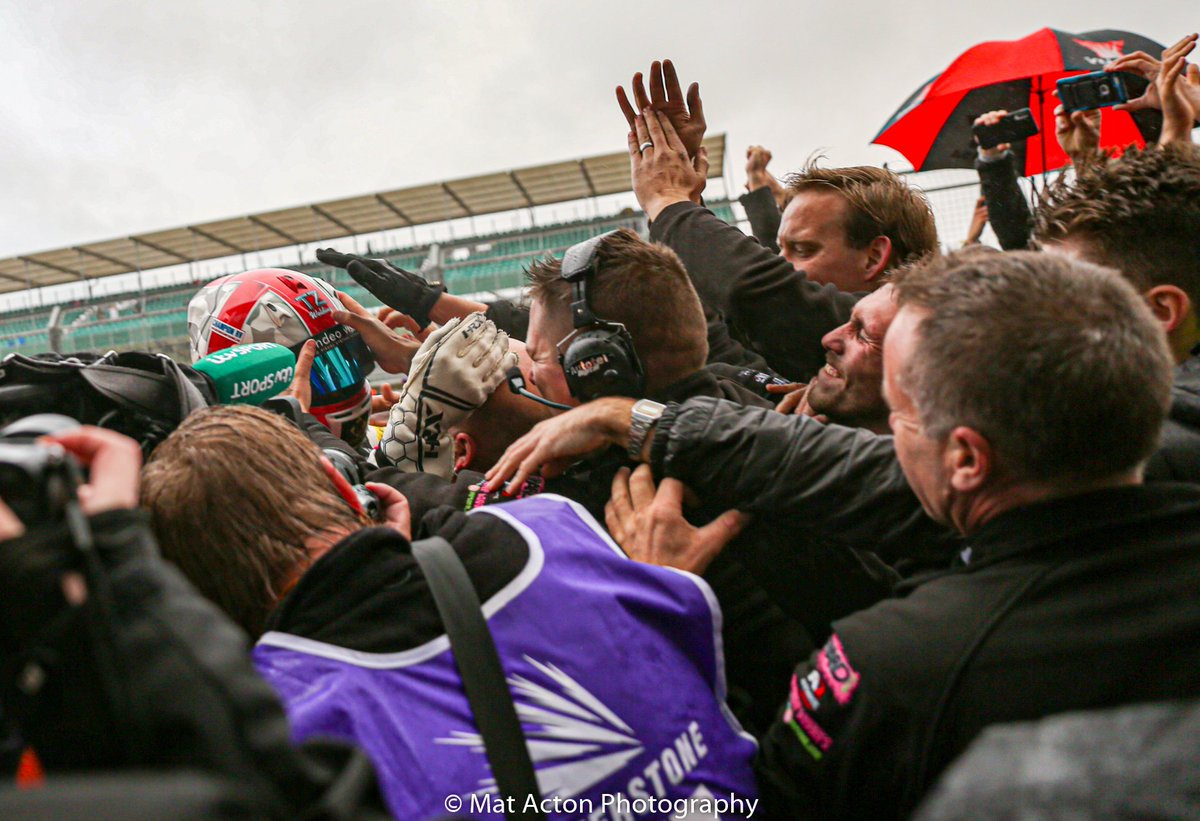 MatActon's tweet photo. Blimey! @jgmotorsport @TeamHardRacing @BTCC #BTCC #jackgoff #teamhard https://t.co/lfAjS2799n