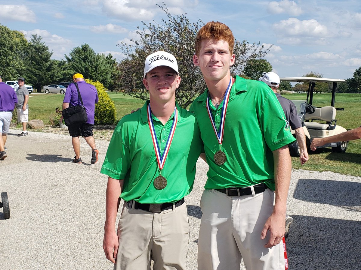 sjohnson5023's tweet photo. Mattoon Green Wave All Conference players Meade Johnson (76) and Stewart Druin (81)! Great job boys! #greenwave #greenwavegolf https://t.co/UMXwSLjhVy