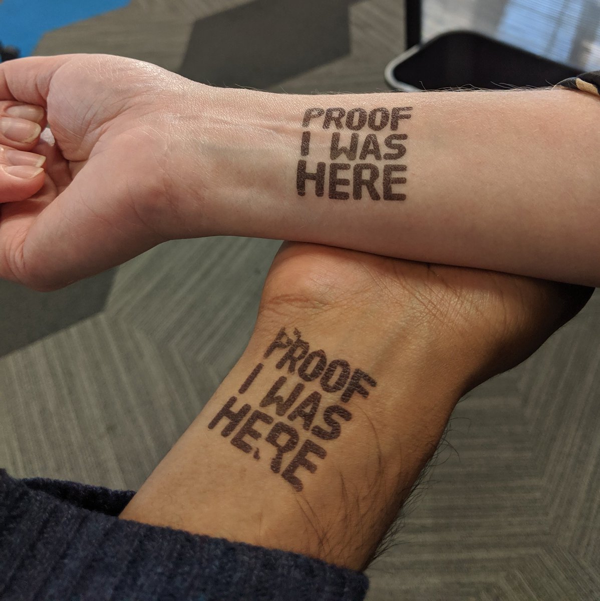 dpmasca's tweet photo. Really enjoyed our conversation @beckyblake_ and @GirlCanCreate :) Thanks so much @HamiltonLibrary, @epic_books, @CultureDays, @bookhugpress, @wolsakandwynn !!
#library #reading #hamilton #proofiwashere โฅ๏ธ #coconutdreams ๐ด๐ฅฅ https://t.co/WQnFMCOivv