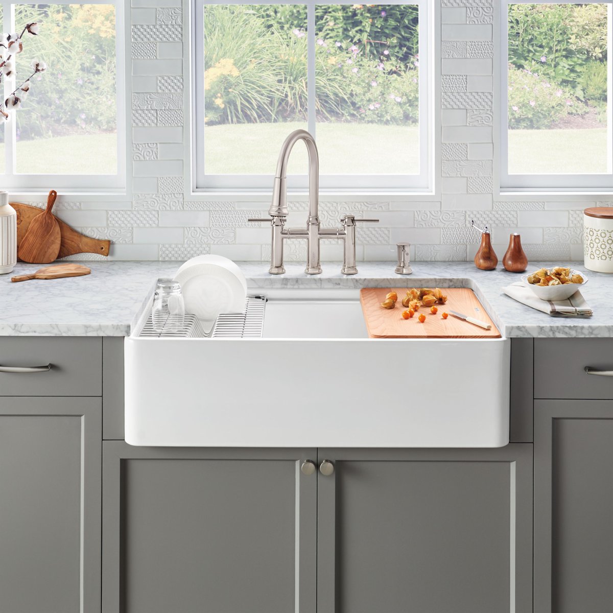 blancoamerica's tweet photo. Fireclay, SILGRANIT or stainless steel? Which farmhouse sink style is your favorite? #farmsink #farmhousesink #farmhousekitchen #kitchendesign https://t.co/PBu0rw6CZA
