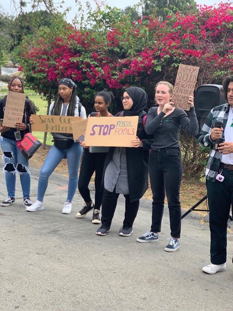 Uni High Charter student activists speaking up on Global Climate Strike Week 9/27/19. #walkin #youthled #wakeup ##climatestrike