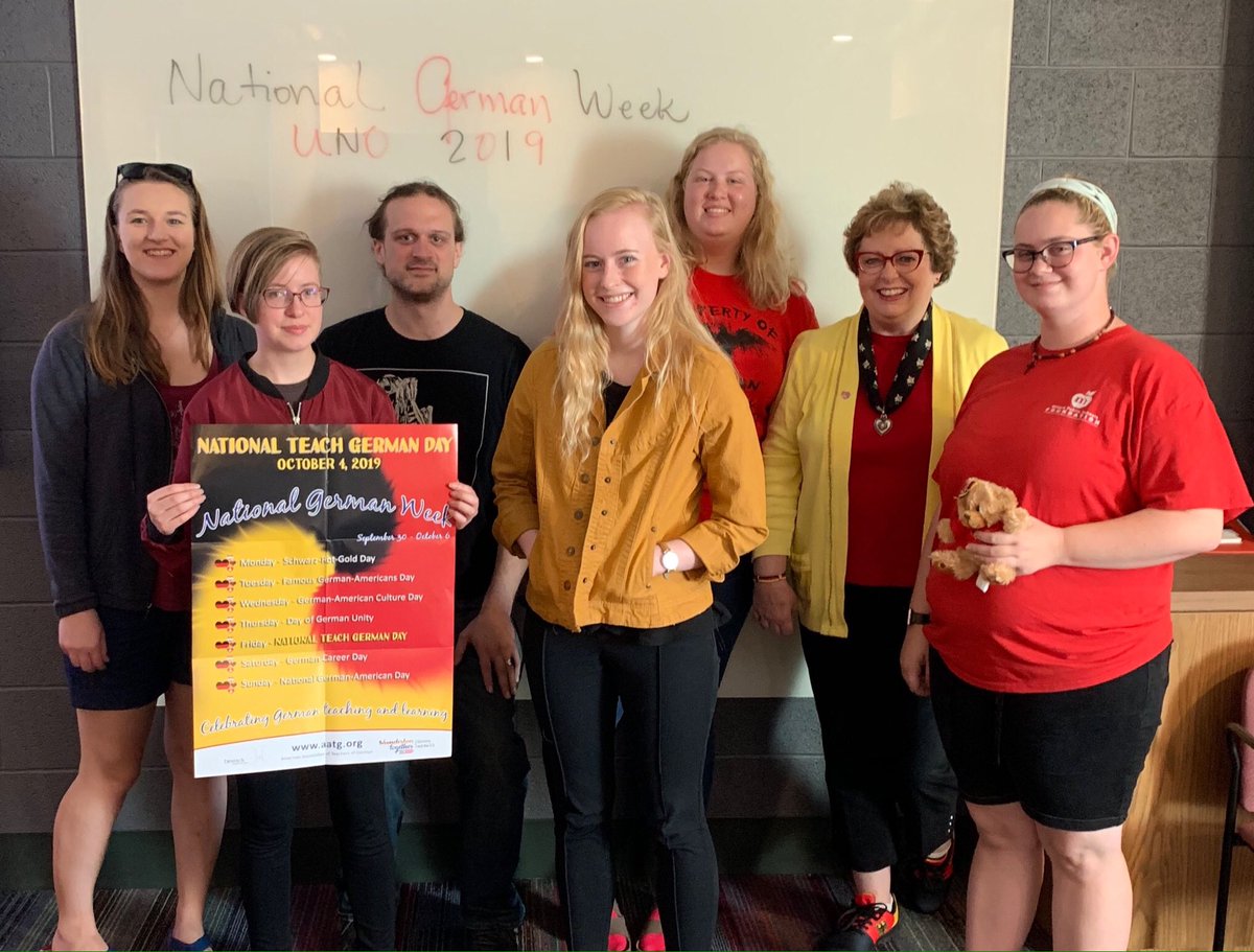 fraubranson's tweet photo. #teachgerman# 
UNO students in Frau Branson's intermediate class sporting schwarz-rot-gold! https://t.co/dm7Ju6QR20