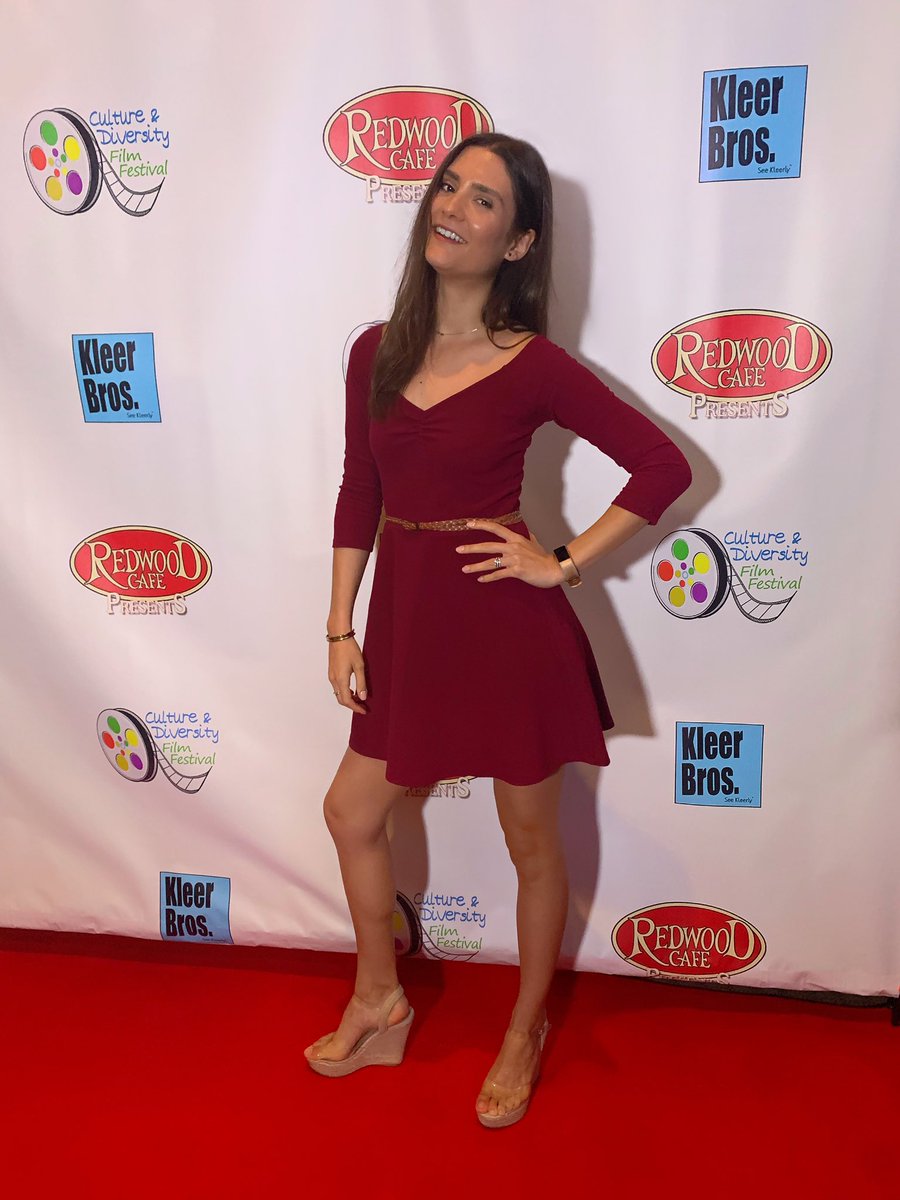 Tatyfig's tweet photo. Awesome news! Our film
#CoraçõesEmFogo won Best Comedy, Best Actress and the Audience Choice award at the Culture & Diversity Film Festival! Thank you for all the love, and congrats @Rogue_Division #TeamRogueDivision 🎉
#atriz #culturediversityfestival #actress https://t.co/PFskmOzGG8