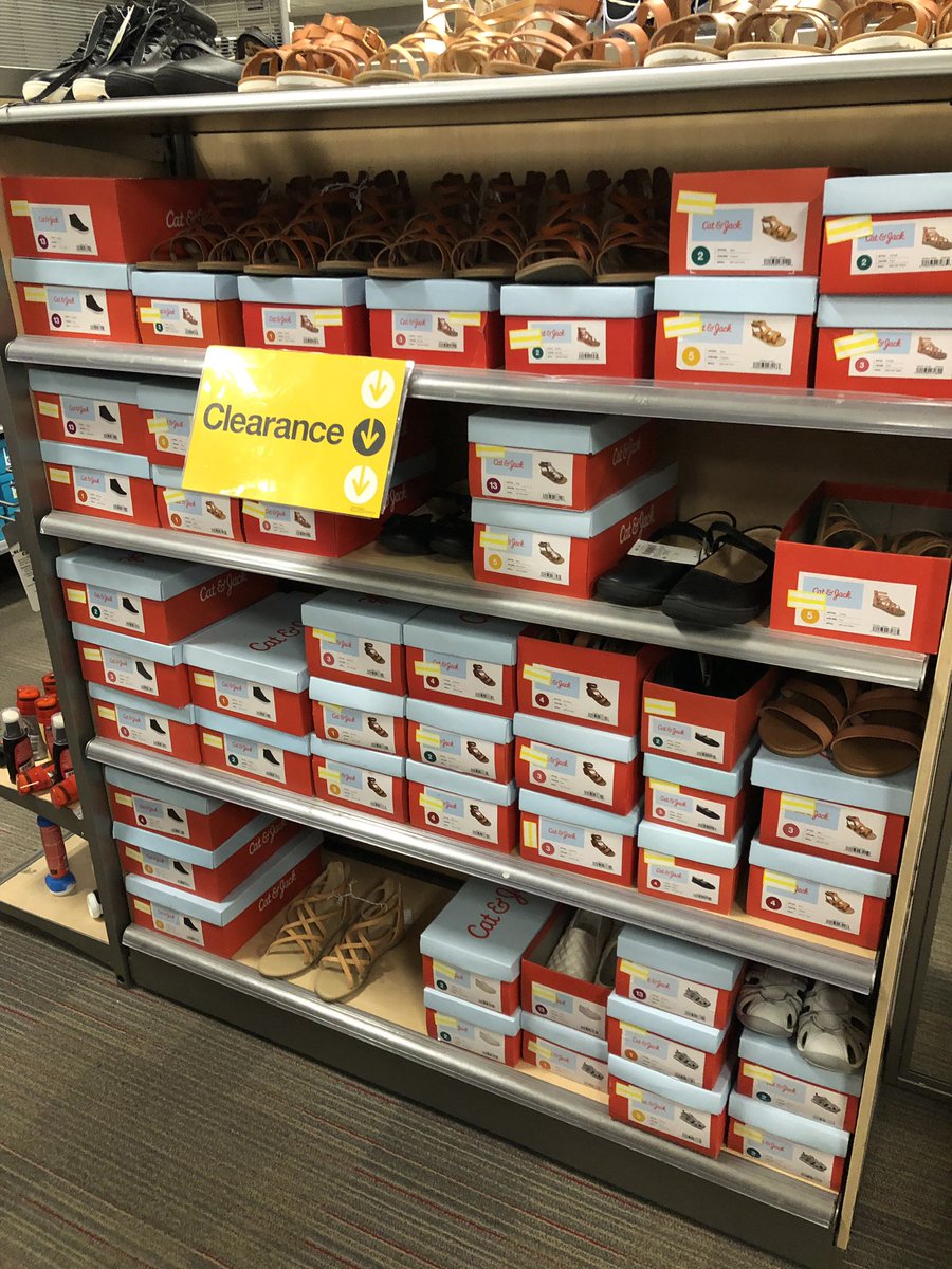 Jazz1882's tweet photo. And even in the midst of a remodel DBO Deb has kept her shoe game on point 💯 #CleanClearance #ShoeClearance #Dedication #ownership #Target #t1882 #targetstyle https://t.co/Bu4eLa7m40