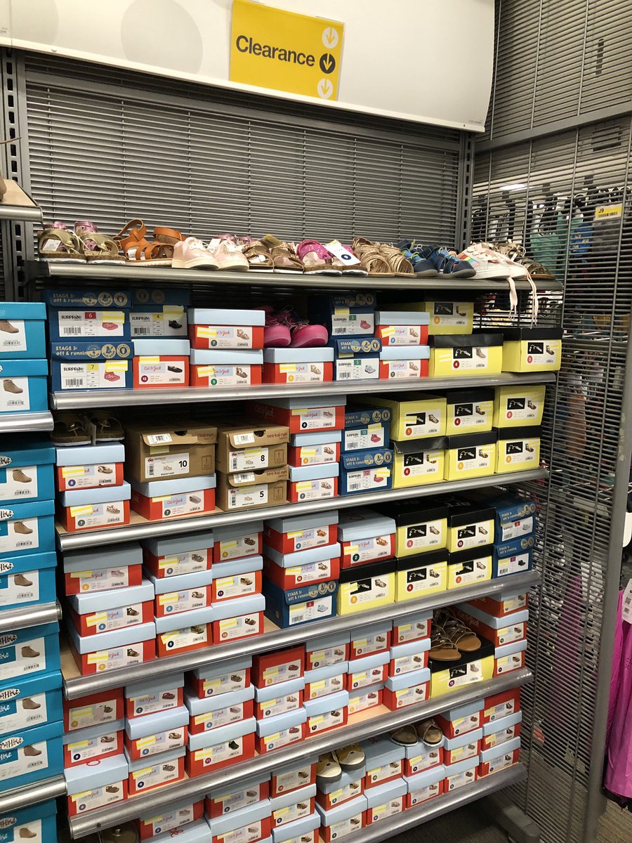 Jazz1882's tweet photo. And even in the midst of a remodel DBO Deb has kept her shoe game on point 💯 #CleanClearance #ShoeClearance #Dedication #ownership #Target #t1882 #targetstyle https://t.co/Bu4eLa7m40
