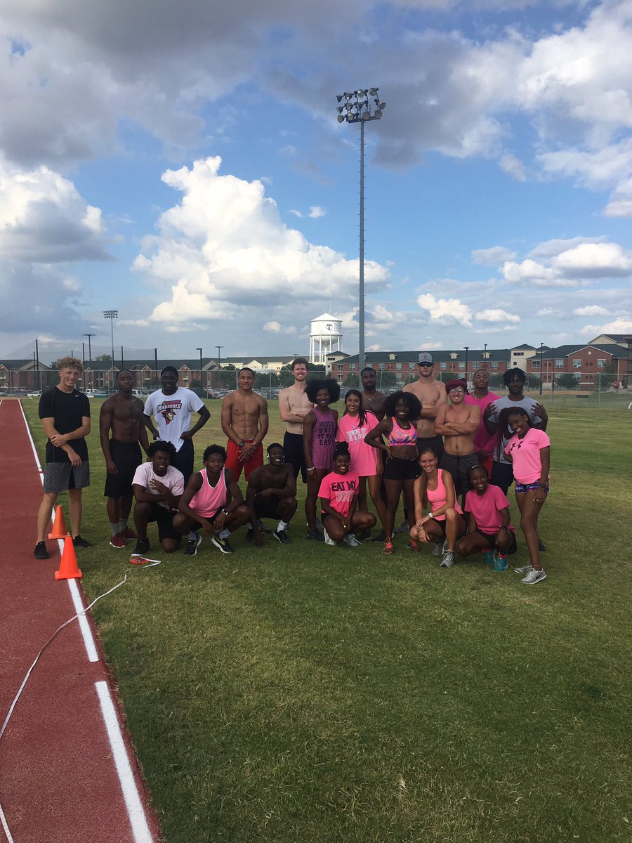 clay_holland2's tweet photo. Day 1 of Testing Complete! Not satisfied where we are but excited knowing where we will be in a few short months! 
Theme of the day was Pink Out https://t.co/3qHLqwKbBF