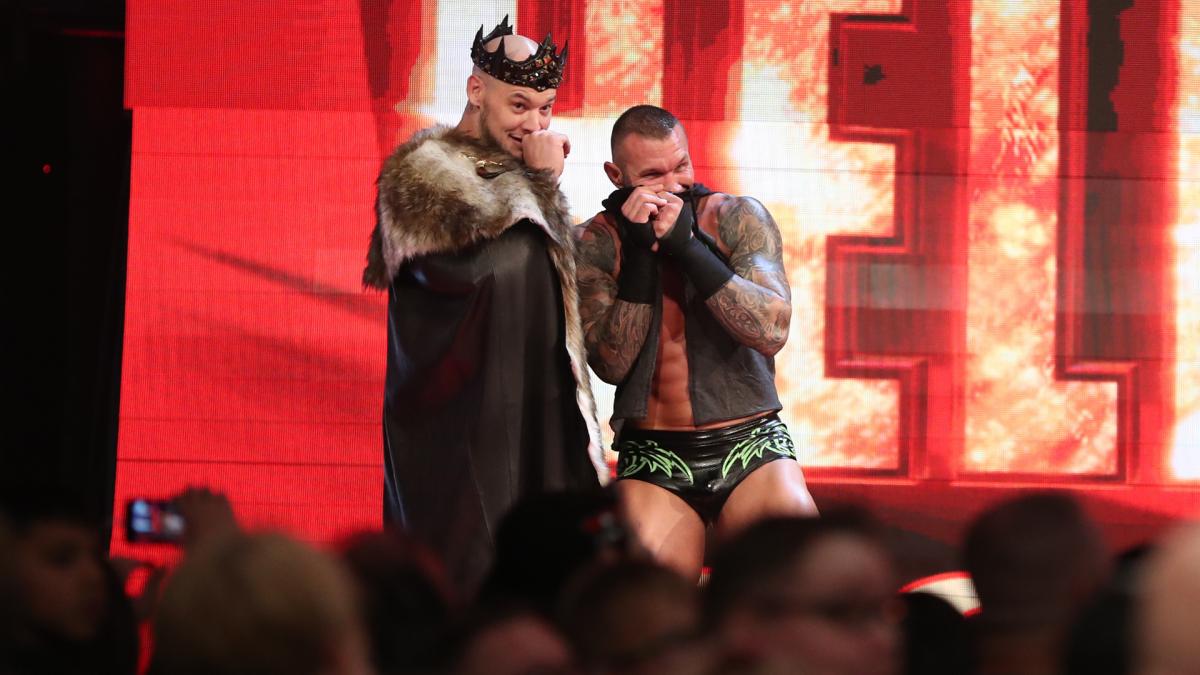 AngelAramboles's tweet photo. Photo of Randy Orton and Baron Corbin when Lana and Bobby Lashley were kissing. Caption this. #RAW https://t.co/Y5hjv7t8Zt