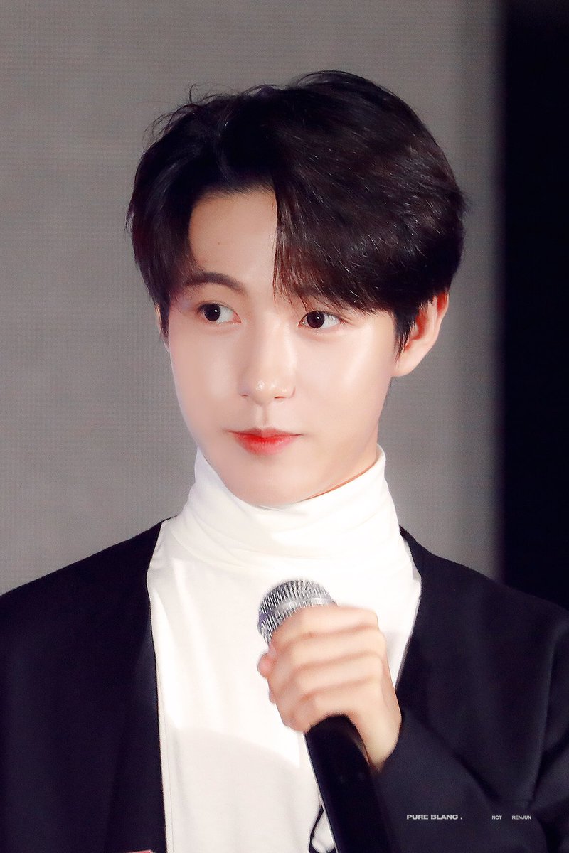 pureblanc323's tweet photo. 좀더멀리날아보려고해🧚🏻‍♂️

#런쥔 #RENJUN #仁俊

https://t.co/6jG9cwyTsx
https://t.co/kVHoUuQMi3 https://t.co/KwJra6Jewl