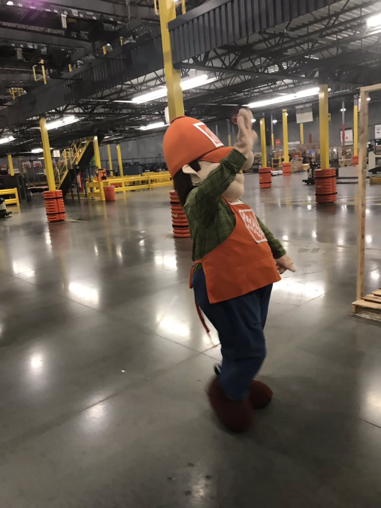 Homer is in the house for our safety walk tonight! Homer recognizing Key 2 for being accident free last week! <a href="/THD5085_ChrisAP/">Christopher Schacht</a> <a href="/TravisM17706048/">Travis Moore</a> <a href="/SdbassBass/">Scott D.Bass</a> <a href="/HartMeka/">Meka</a> <a href="/THD_JFincher/">Jeremy Fincher</a> <a href="/MSchaeffer_THD/">Mark Schaeffer</a> @HomeDepot5085