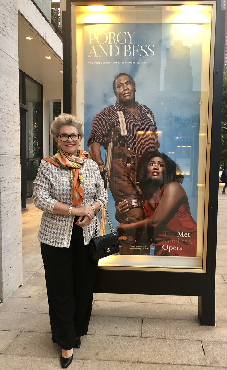 KatalinBogyay's tweet photo. Historic performance of Porgy&Bess @MetOpera , an elementary performance w/amazing mise en scene by #JamesRobinson and brilliant artists @AngelJoyBlue #EricOwens . Just as Gershwin must have imagined. https://t.co/cJjzN5gjr0
