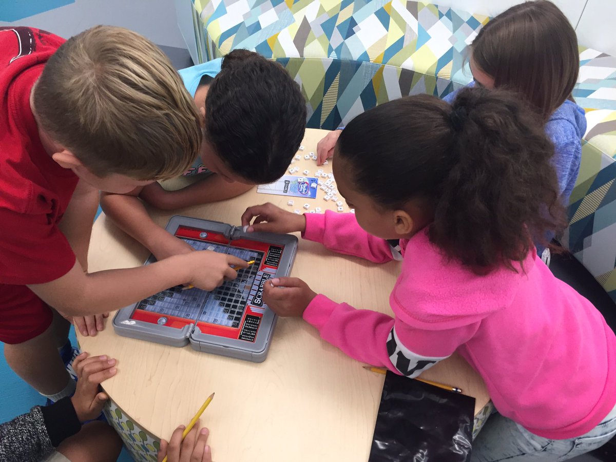 suescanlon5's tweet photo. #Librarystations in action today: word wall, reading nook, scrabble word building, reading plan work, and play doh creations! @McGuireElem https://t.co/aorgytjIwt