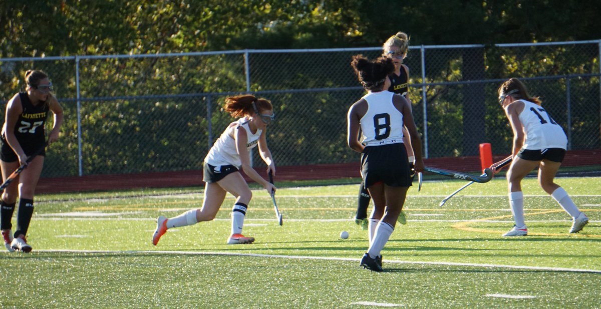 OFieldhockey's tweet photo. With a 4-0 victory vs. Lafayette, the JV girls turned in their most impressive performance of the season.  @OHS_Tigers @BCzuppon https://t.co/4JPo6itvVT