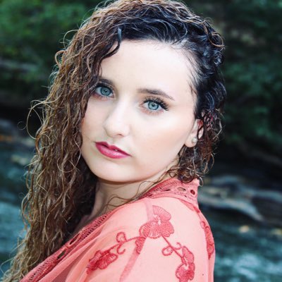 Josie Jones's Instagram, Twitter & Facebook on IDCrawl