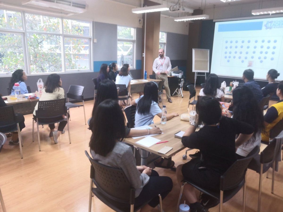 bkkprepdhp's tweet photo. Rick Hester from School Leaders Training is here to deliver a full day of training for our amazing TA team!
#outstandinglearningcommunity
#TAtraining
#bkkprep https://t.co/4EL8e5c42G