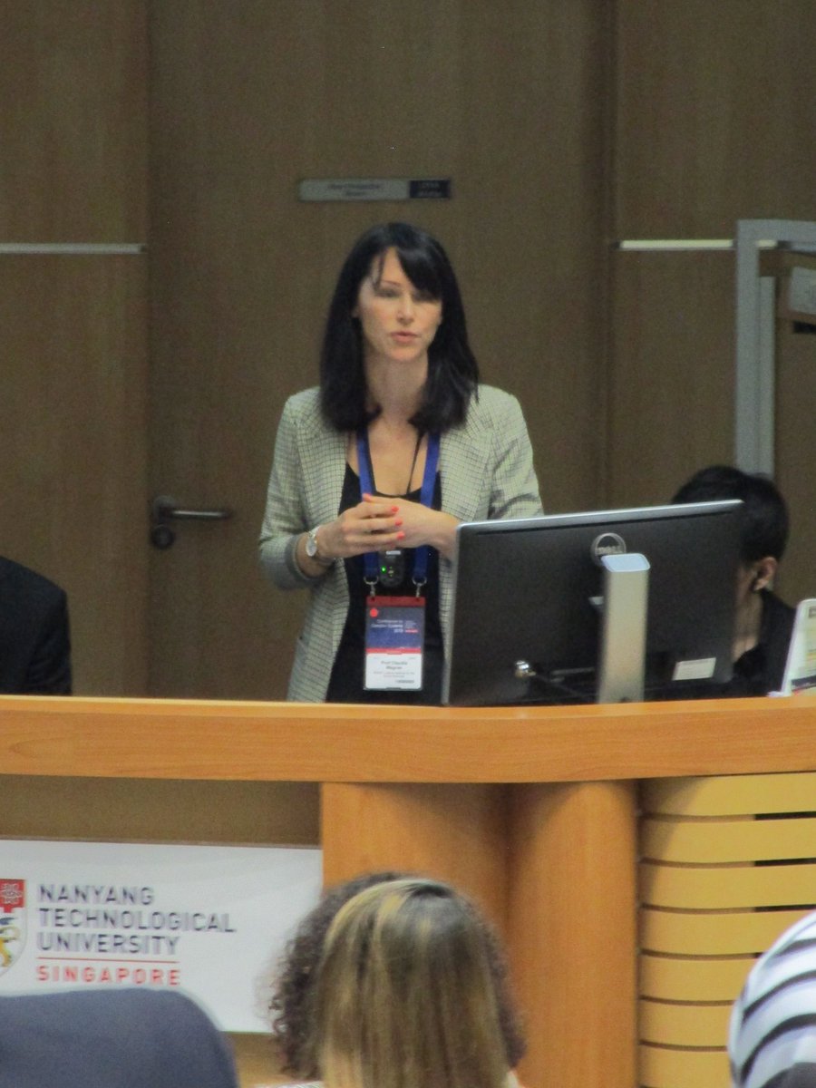 HirokiSayama's tweet image. Day 2 of #CCS2019 @CCS2019_NTU kicks off with the keynote by Claudia Wagner @clauwa on how minority perception occurs on social networks