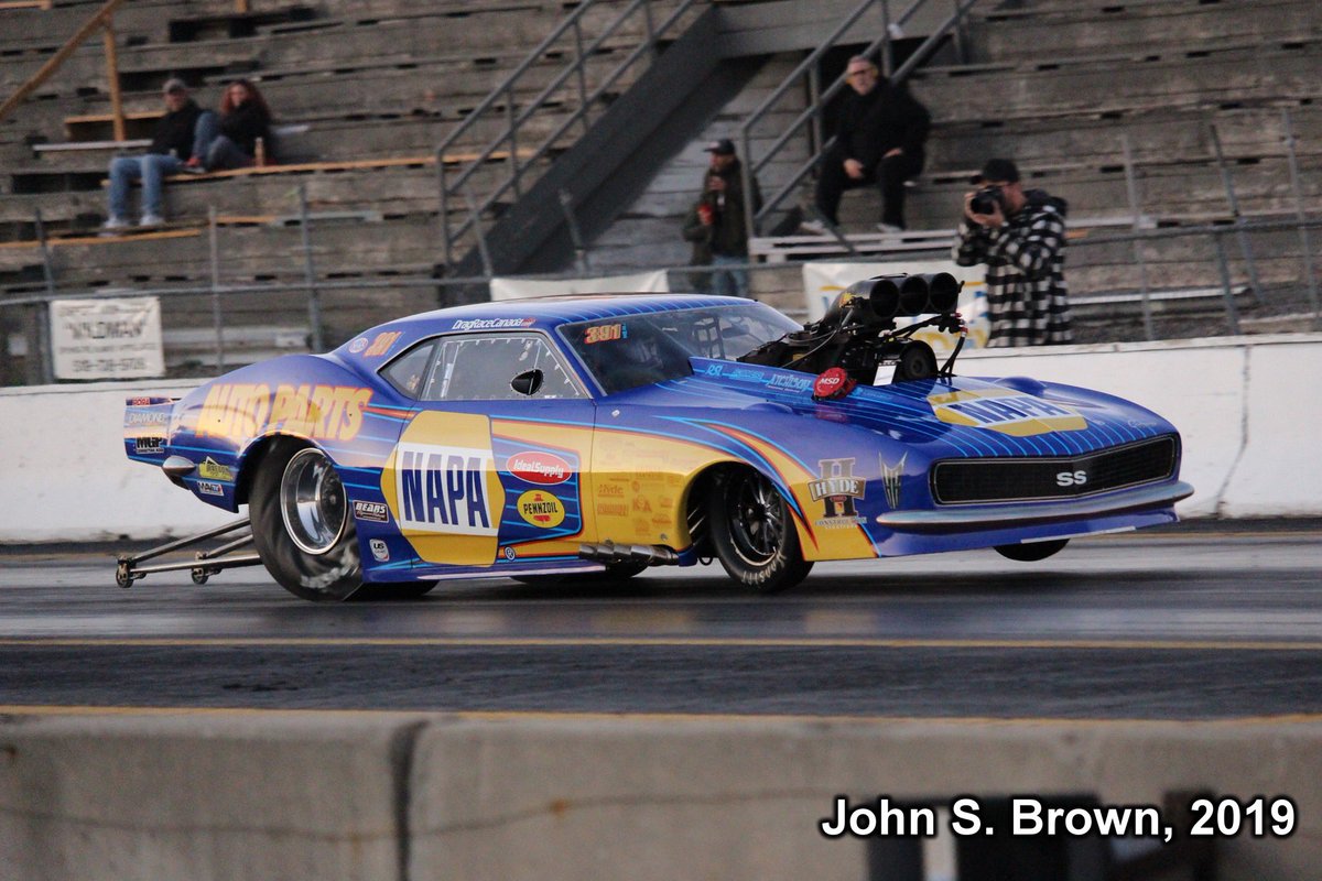 lisahyde66's tweet photo. What a weekend! Spencer runs 5.85 @243MPH in his final pass of the season! #hellya #promodracing #hyderacing #personalbest #proudmomma #nhra #psds #grandbendmotorplex https://t.co/UZK1a2L3tg