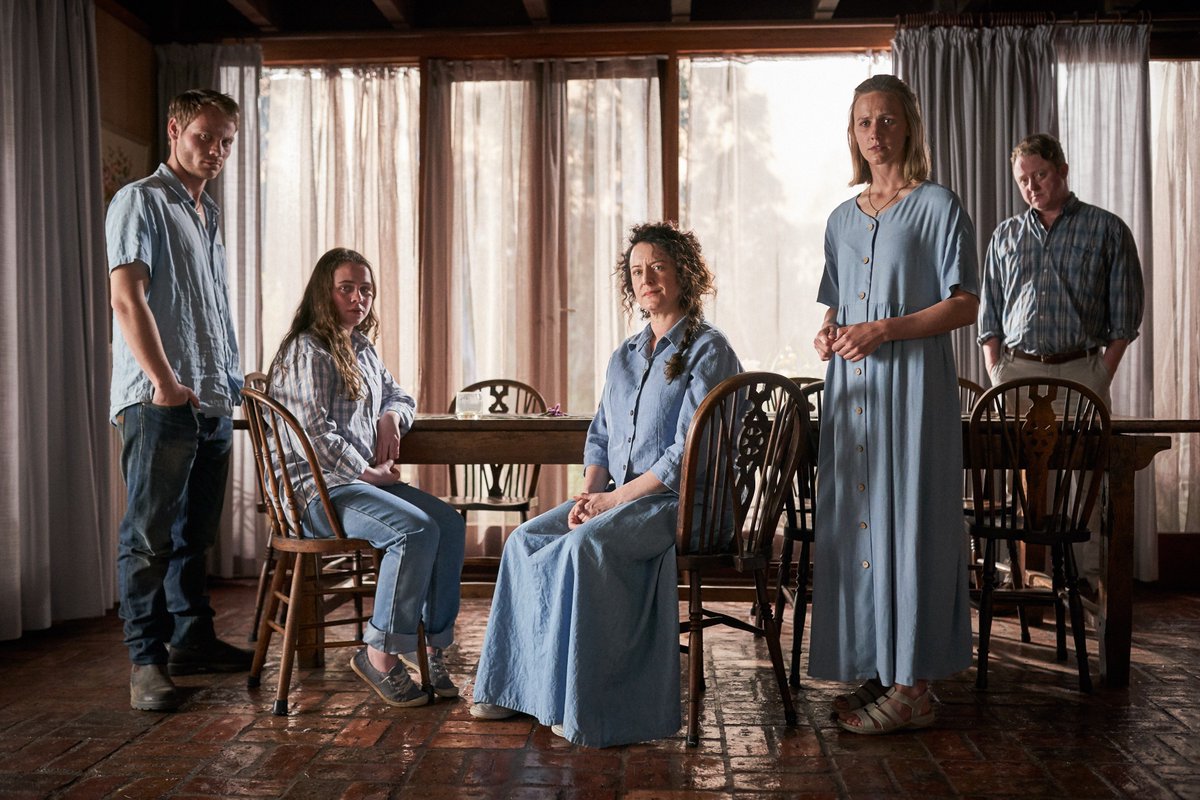 Meet the Donohues.

What do you think of Yoorana's newest family?

Watch the third and final season of GLITCH on #Netflix and <a href="/ABCTV/">abctv</a> iview now. #GlitchTV