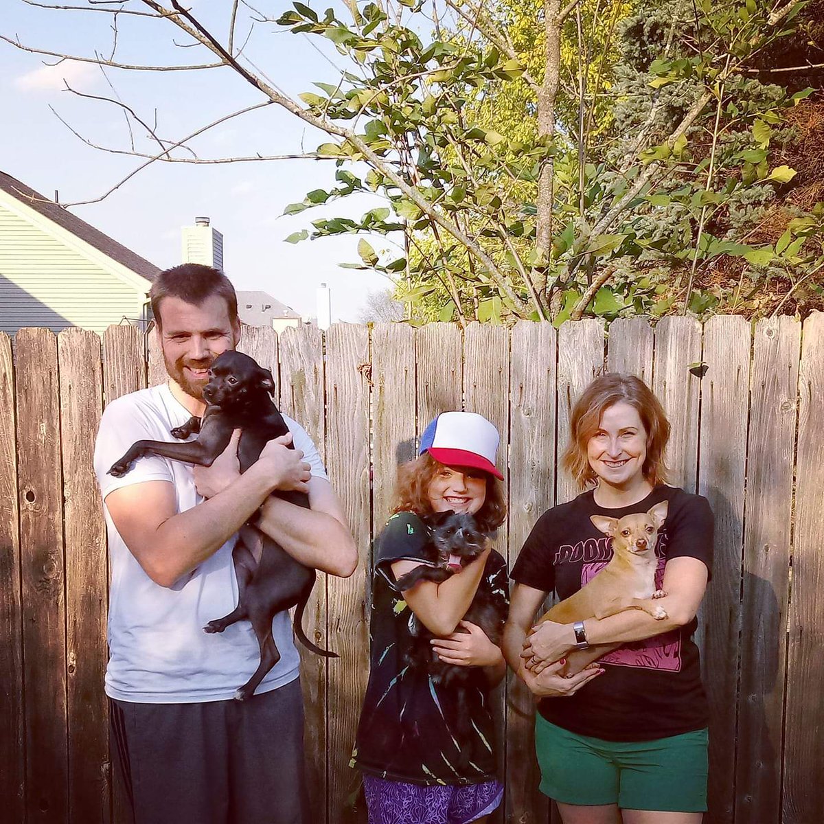 Sweet little Kiora is now joining a former foster, Anna in her happily ever after! This family is amazing and we are so excited that Kiora picked them as her family. 🐾🏡🎉