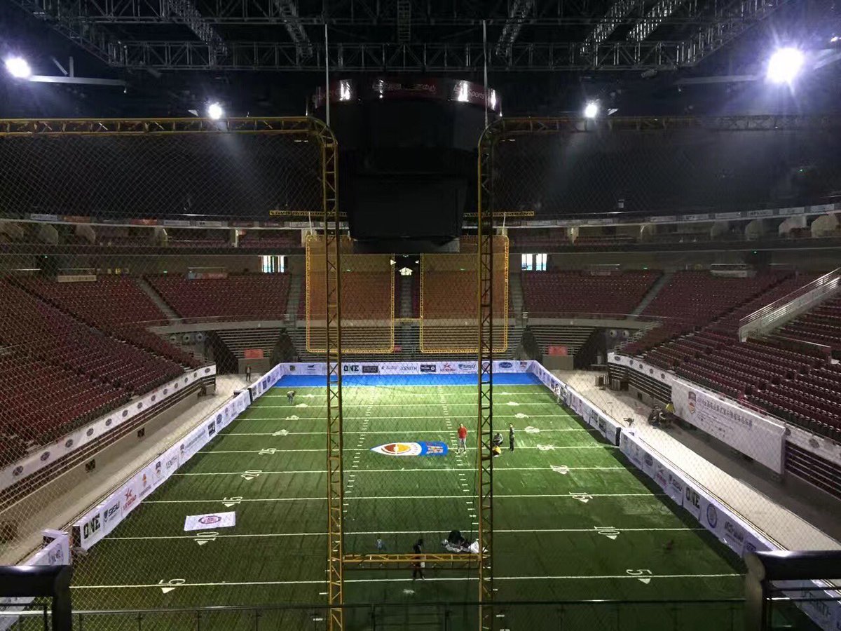 kbozarth00's tweet photo. 3 years ago today the stage was set to make history in China #memories #teamwork #cafl2016 ⁦@davidniu7⁩ ⁦@hiteamsports⁩ ⁦@ewang77⁩ ⁦@RPLisk_SCMG⁩ @MoreMediaHits⁩ ⁦@FrankieLazar⁩ ⁦@JawsCEOQB⁩ 🏈🇨🇳 https://t.co/9c5ZztqWEz