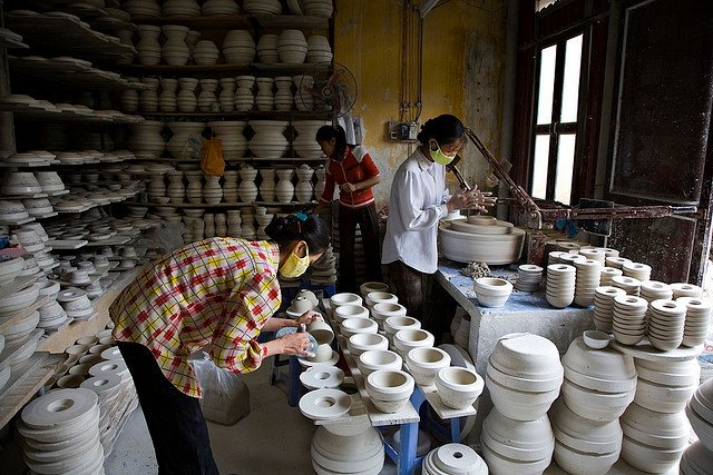 GuideHanoi's tweet photo. Bat Trang Pottery Village – Van Phuc Silk Village Full-Day Tour
https://t.co/1u4za1PD4U https://t.co/0HUaWFQRXN